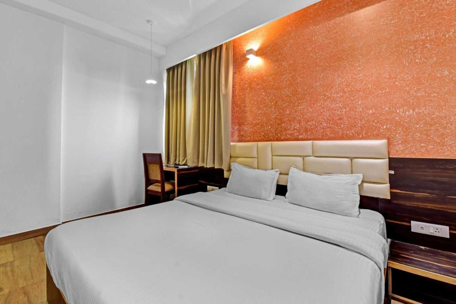 Collection O Hotel Karma Inn Dźajpur Zewnętrze zdjęcie